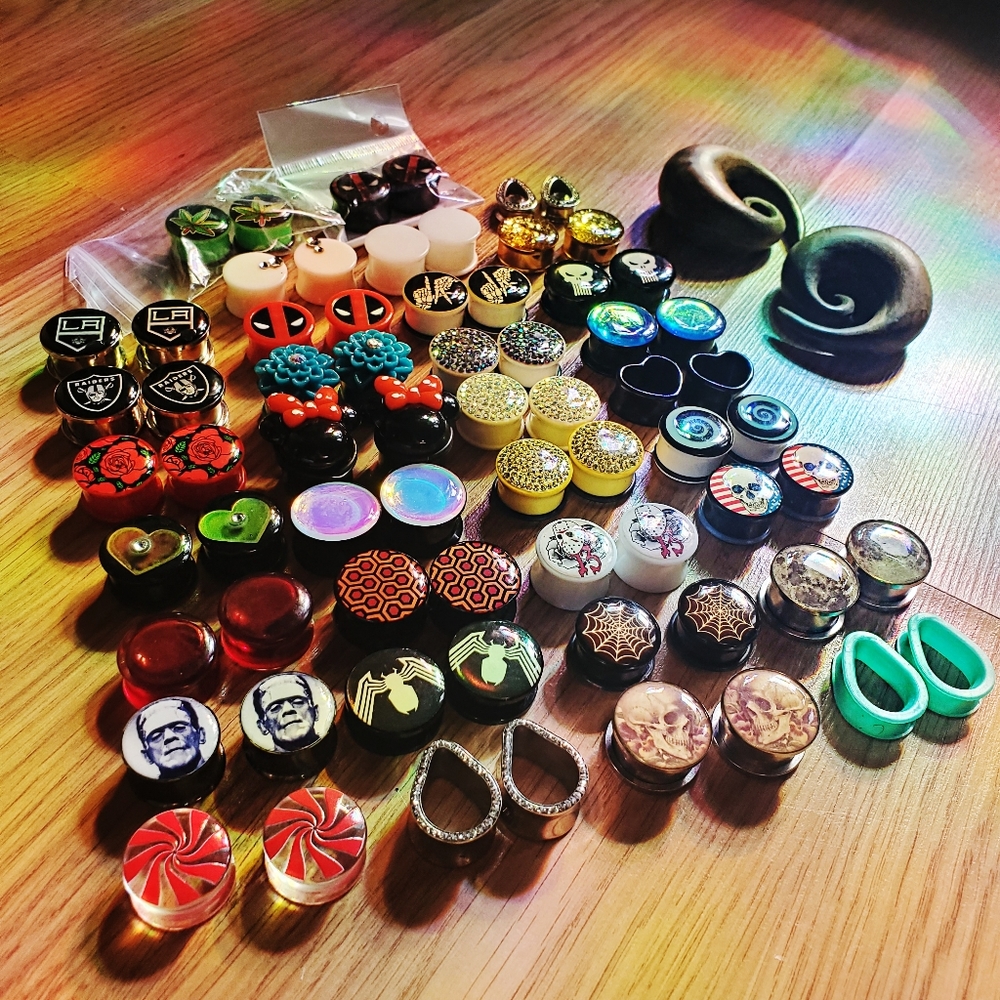 Plug collection - Picture 2 of 4
